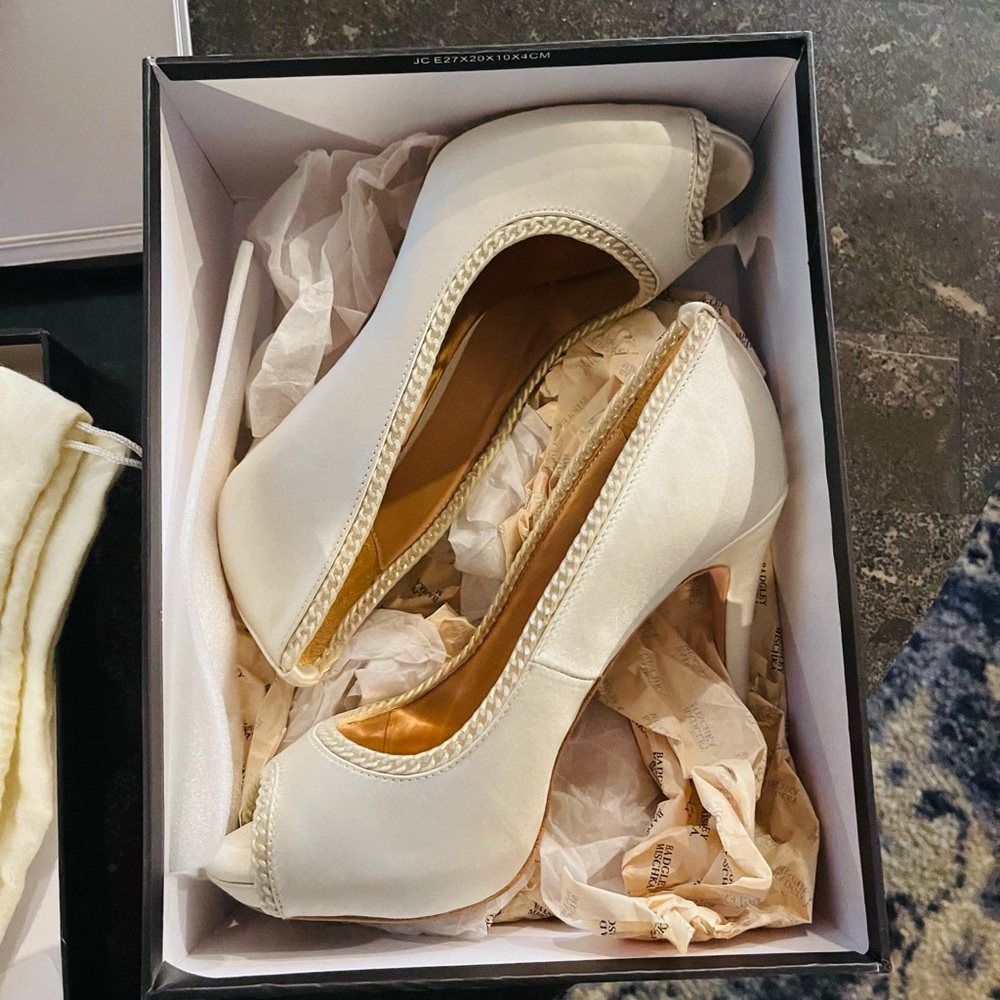 Formal platform pumps